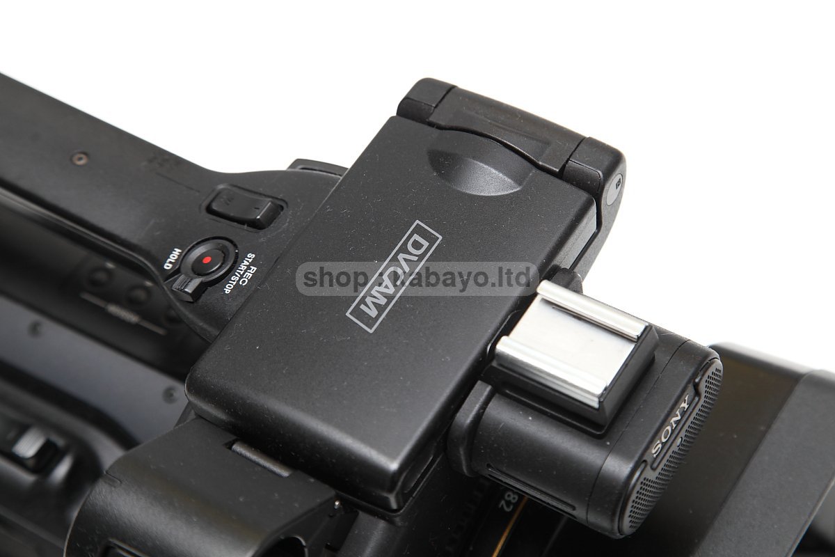 Sony DSR-PD175P – photo 18