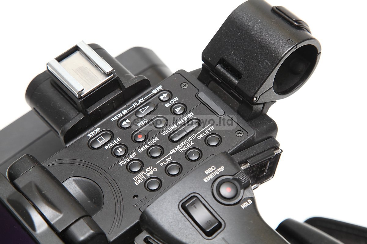 Sony DSR-PD175P – photo 20