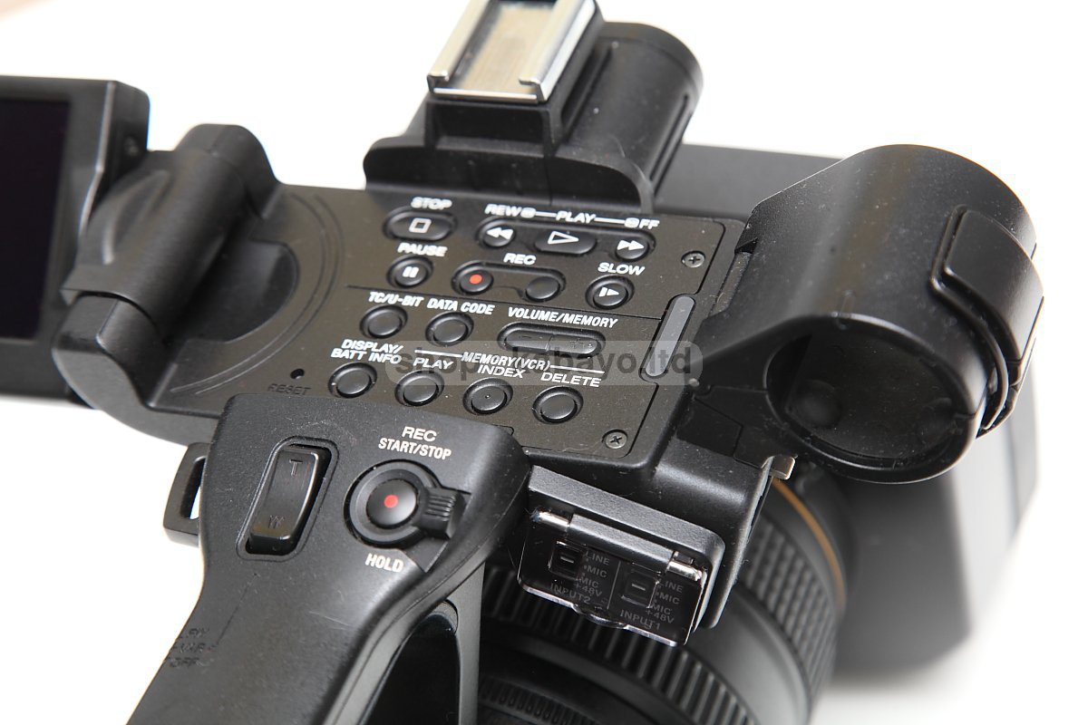 Sony DSR-PD175P – photo 23