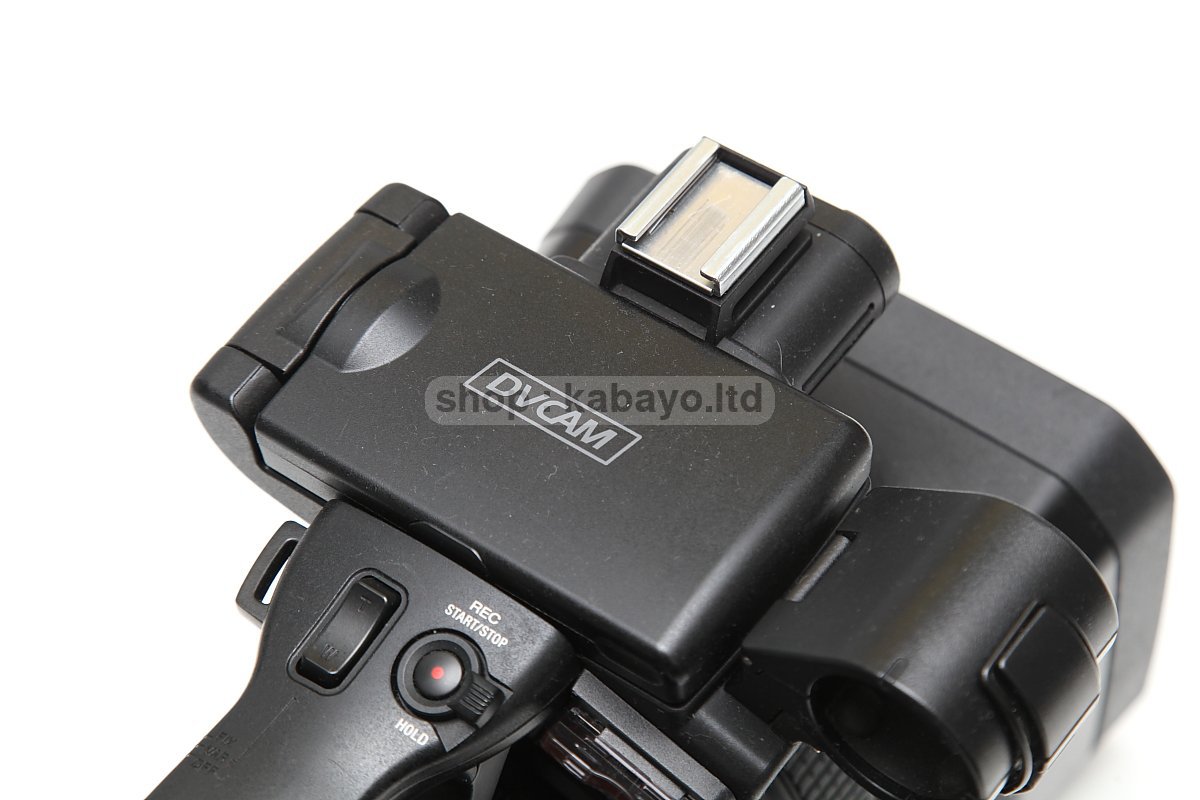 Sony DSR-PD175P – photo 25