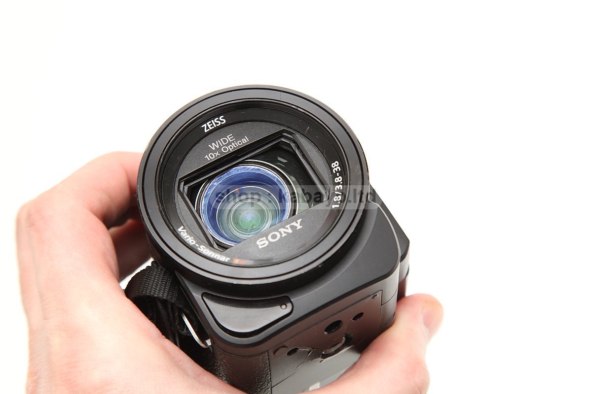Sony FDR-AX33 – photo 27